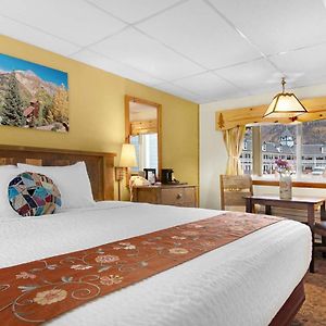 Box Canyon Lodge And Hot Springs